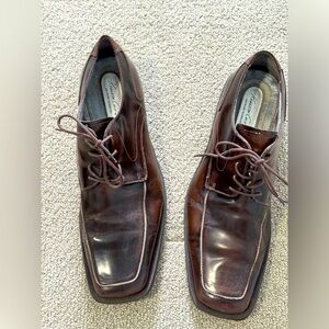 Kenneth Cole Men’s Dress Shoes with silver technology